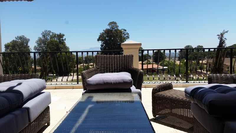 6 Bedroom Property for Sale in Klein Zevenwacht Western Cape